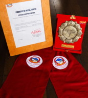 「独自の自然と多様な文化を持つ国」にて感謝状いただきました。